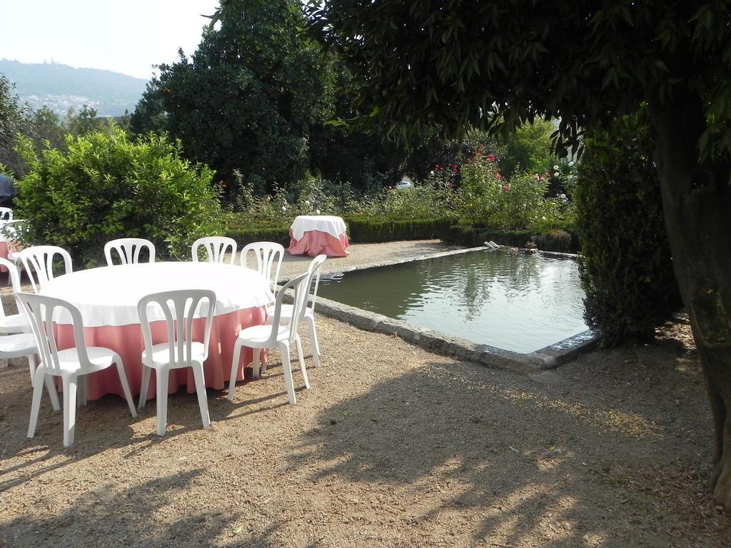 Casa Dos Pombais Bed & Breakfast Guimaraes Bagian luar foto